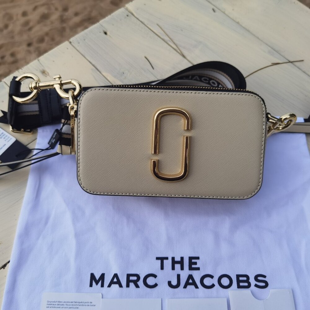 🌪Host Picks🌫 Snapshot Crossbody Bag B